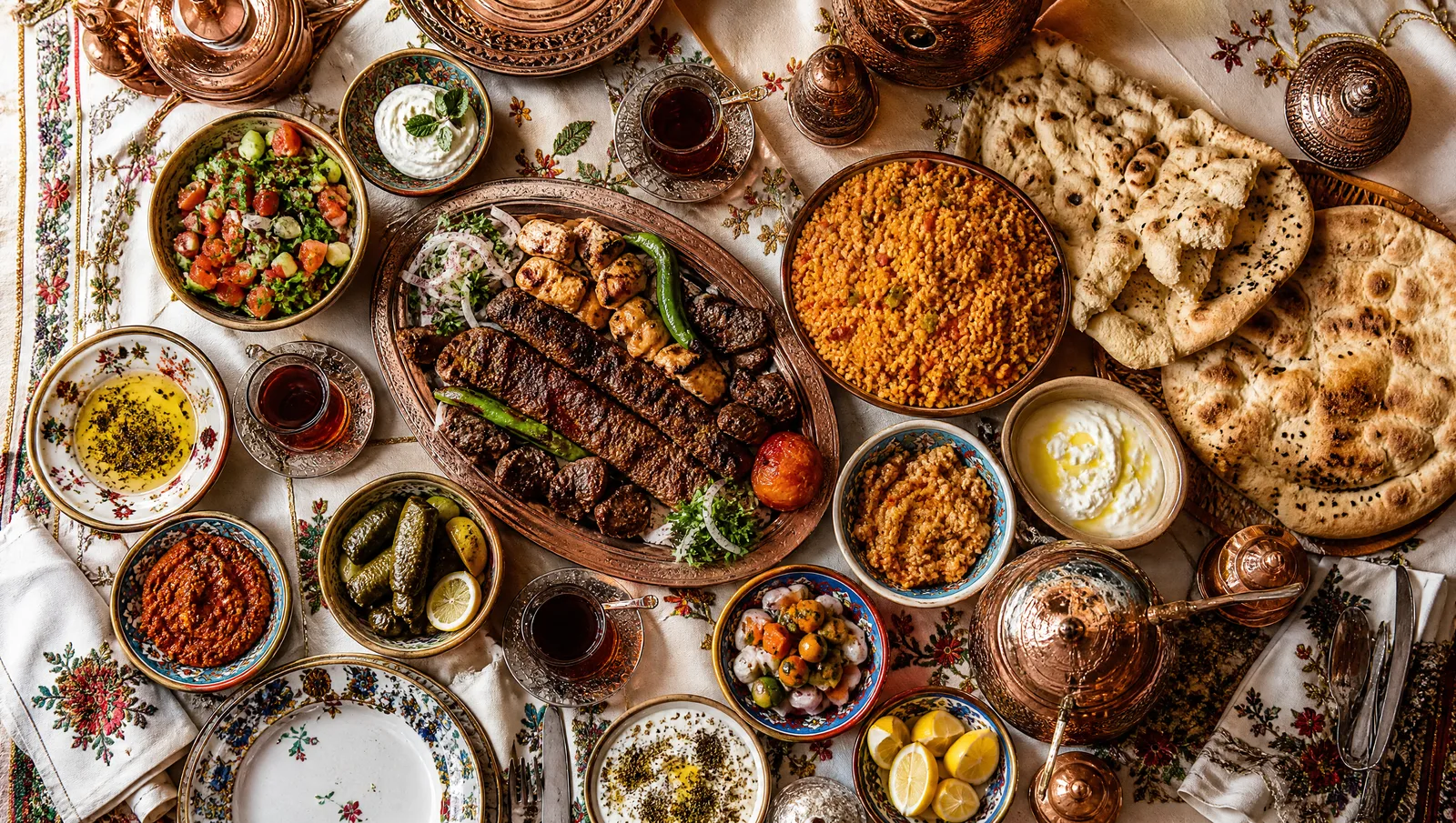 La cuisine turque à Marseille, un voyage culinaire au coeur de la Provence